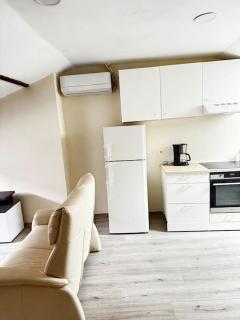 Appartement entier full équipé - Charleroi - 8