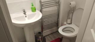 White House Ensuite double bedroom - Warrington - 3