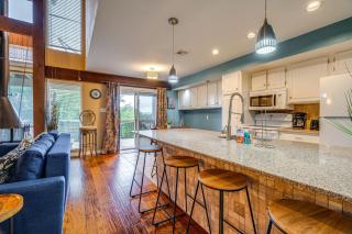 Lago Vista Golf Getaway with Decks and Pool Access! - Lago Vista - 5