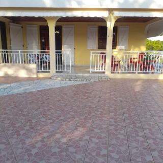 Charmant haut de villa plain-pied au calme - Le Lamentin - 9