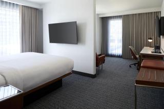 Courtyard by Marriott Montreal Laval - 5