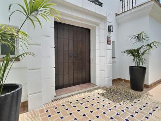 Fabulous 8-bedroom Andalucian family Villa with panoramic vistas of La Concha Marbella - San Pedro de Alcántara - 9