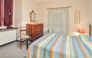 2 Bedroom Stunning Apartment In Genova - Genova - 2