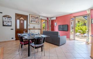 Stunning Home In Bosconero With Kitchen - - 7