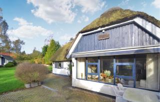 2 Bedroom Pet Friendly Home In Glesborg - Glesborg - 8