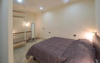 Stunning Apartment In Napoli With Wifi - Naples - 2