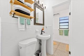 Beach House in Cocoa Beach - Steps to Beach - Game room - Backyard with Grill - Playground - Cocoa Beach - 2