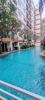 1 Bedroom Furnished Condo Park Lane 812 - 4