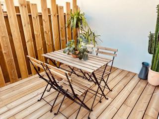 Maison ensoleillée sur-équipée avec terrasse et parking - Saint-Victor-la-Coste - 2