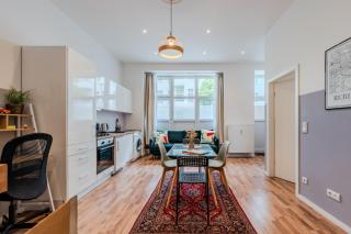 Spacious, central 3 room flat with gym & play area - Berlino - 0