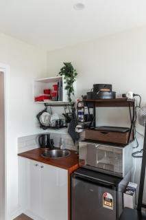 Eagle Peak Tiny Abode - Mystic Ridge Estate - Bywong - 4