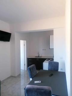 Davids Apartments - Sarandë - 4