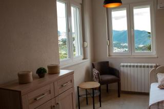 Spacious 2-bedroom apartment with nice view - 5