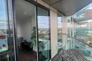 Balcony View in London - Croydon - 8
