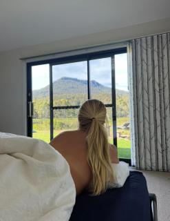 Quamby Bluff Lake House, Deloraine, Tasmania - 5