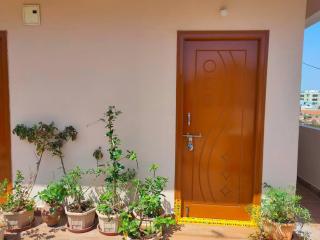 Cosy Studio Pent House - Haiderabad - 5