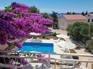 Rooms Gordy in the Center Novalja with Pool - Novalja - 4
