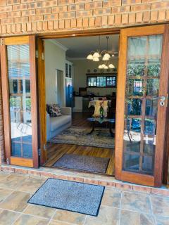 Rondeletia Cottage Guesthouse - premium self catering - 5