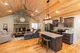 Hemlock Hideaway - Ellijay - 1