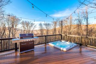 Shenandoah Yurt: Hot Tub~Wood Stove~WiFi~EVcharger - 4