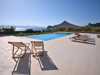 La mer Waterfront Villa - Isterni - 9