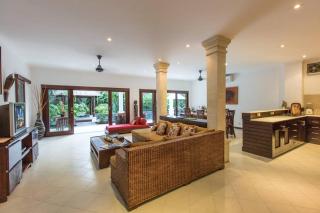 2 Bedroom Private Pool walking distance to the Seminyak beach - 4