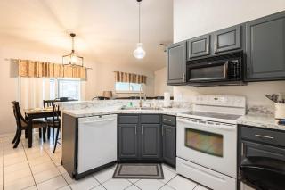 13 Mins From Disney Arcade, Private Pool, & Themed Rooms - Orlando - 8