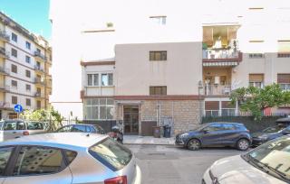 3 Bedroom Gorgeous Apartment In Palermo - Palermo - 4