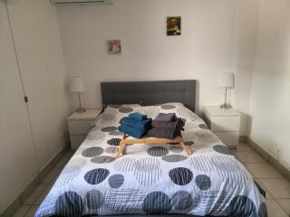 Jolie dépendance avec terrasse privée et jacuzzi - Marsella - 5