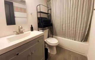 Lovely Condo By Westgate 2BR 1BA Oasis - King & AC - Glendale - 2
