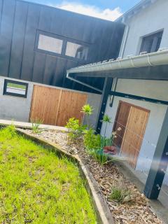 Maison Gite Chez Nounou sauna jacuzzi jardin arboré - - 8
