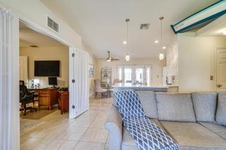 Cape Coral Home w/ Screened Porch: 4 Mi to Beach! - 6