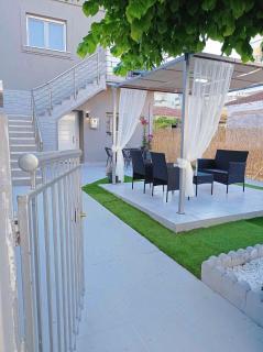 La Petite Maison - 1