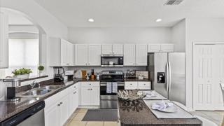 Treasure Hunt Retreat Villa at Allevo Homes - Kissimmee - 2