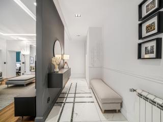 Enjoy B-52 Crown - 9