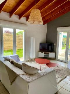 Jolie petite maison rénovée piscine - 7