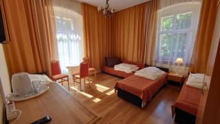 Gościniec Jaś -śniadania i obiadokolacje szwedzki stół w cenie bezpłatny parking - 6