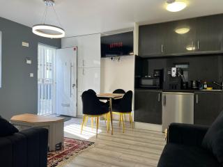Modern Comfort One Bed Flat in Golders Green - London - 2