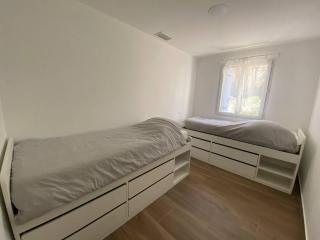 Maison moderne plain pied - Saussan - 4