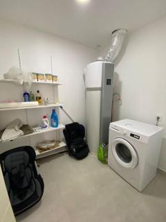 Maison moderne plain pied - Saussan - 3