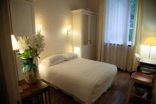 Arc de Triomphe Chic Room - 3