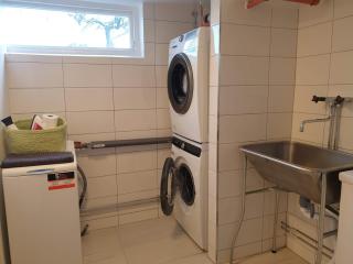 Spacious and cozy semi-basement - Lund - 1
