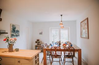 3 Bed - Sleeps 6 - Pool - Parking - Pet Friendly - 1