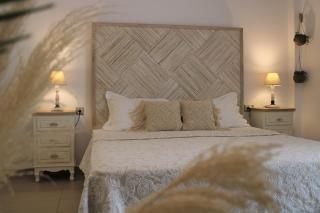 Dreamcatcher Apartments Milos - Pollonia - 0