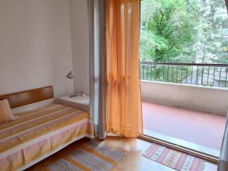 Yellow & Green - Triest - 0