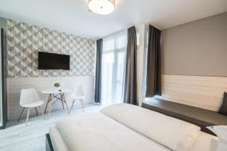 Piroska Fogadója - 6