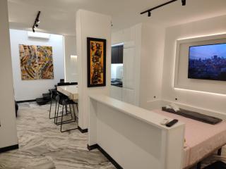 BS6 Luxury Plaza Mayor - 5