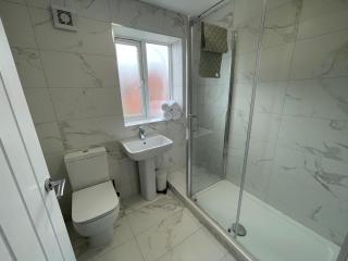 RYAN I AIR I BNB - 147-153 Mill Street - Free Parking - Liverpool - 7