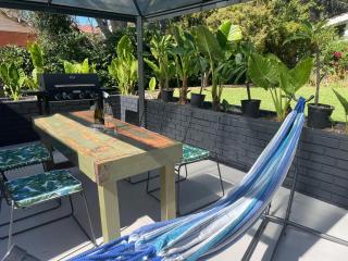 Modern studio with private patio - Dernancourt - 0