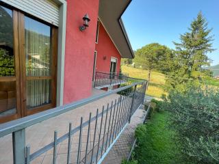Casa Rossa al Lago - Apto grande primo piano - Spinone Al Lago - 4